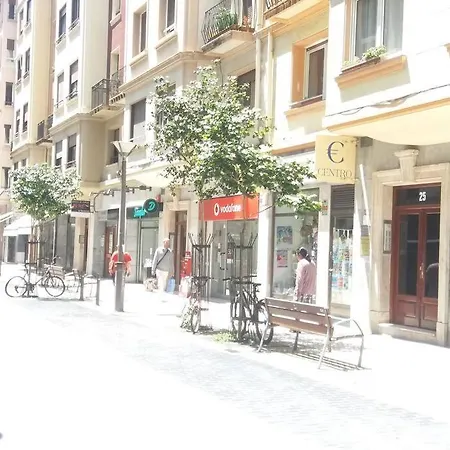 Junto A La Playa De Gros Ess02373 アパート サン・セバスティアン