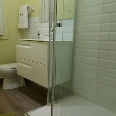 Junto A La Playa De Gros Ess02373 アパート サン・セバスティアン